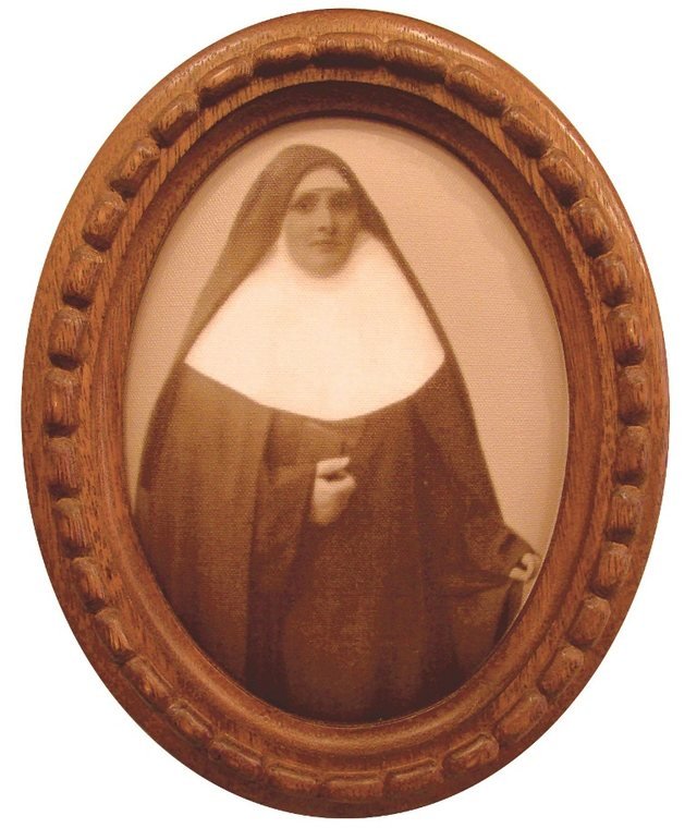 Retrato histórico Madre Amélia